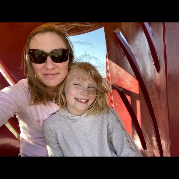 Meet your Posher, Tracy - Picture 2 of 5